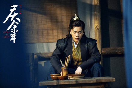 有人说张若昀身上有张译的影子?