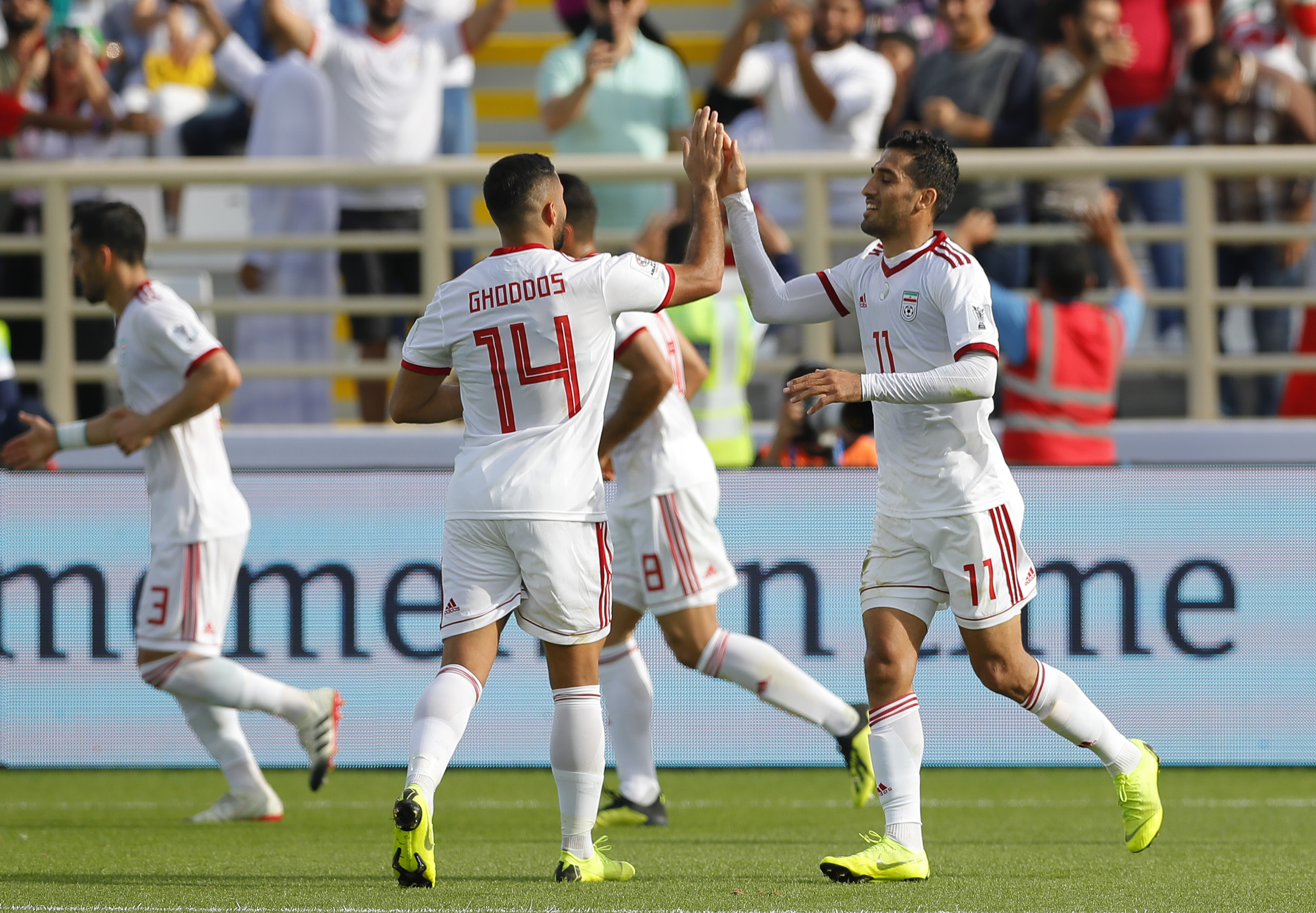 足球——小组赛:伊朗队胜越南队