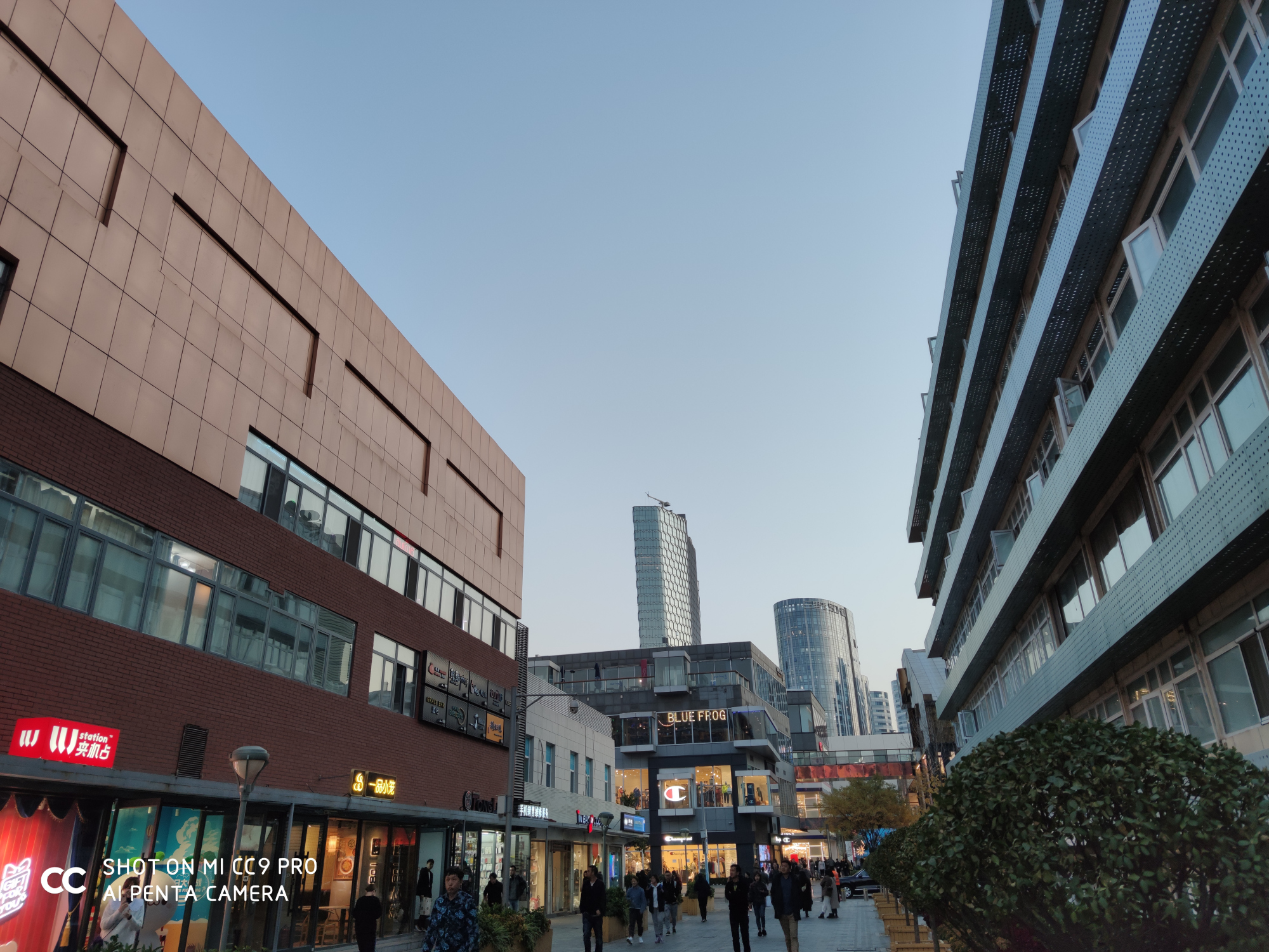 年轻人的第一部拍照机皇 小米cc9 pro 优缺点全面评测