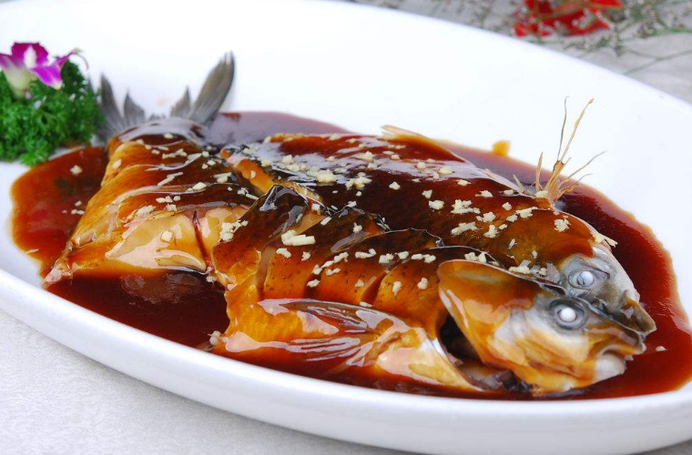 浙江菜西湖醋鱼,中国十大美食之一,味道鲜美深受当地人喜爱!