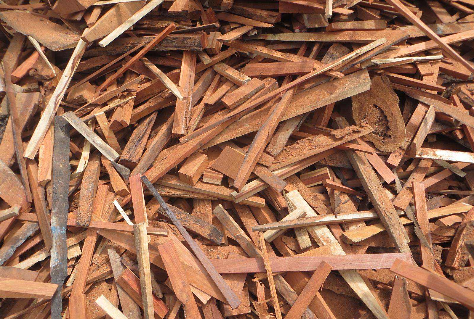 农村有人以4毛一斤收购碎木,买回去有啥用?这是新的赚钱之道?