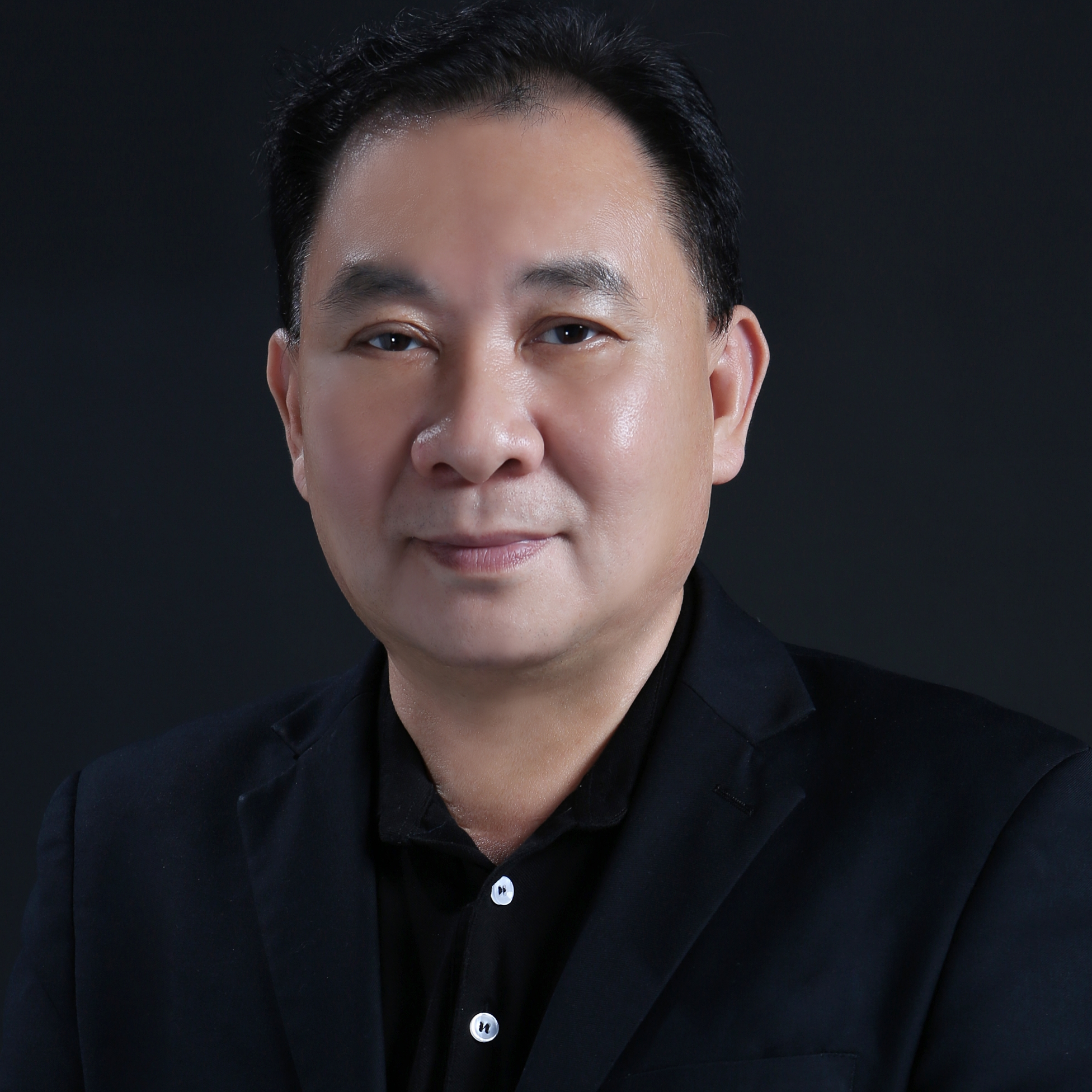 美中时报陈光平先生一行参观考察广州富凰酒业