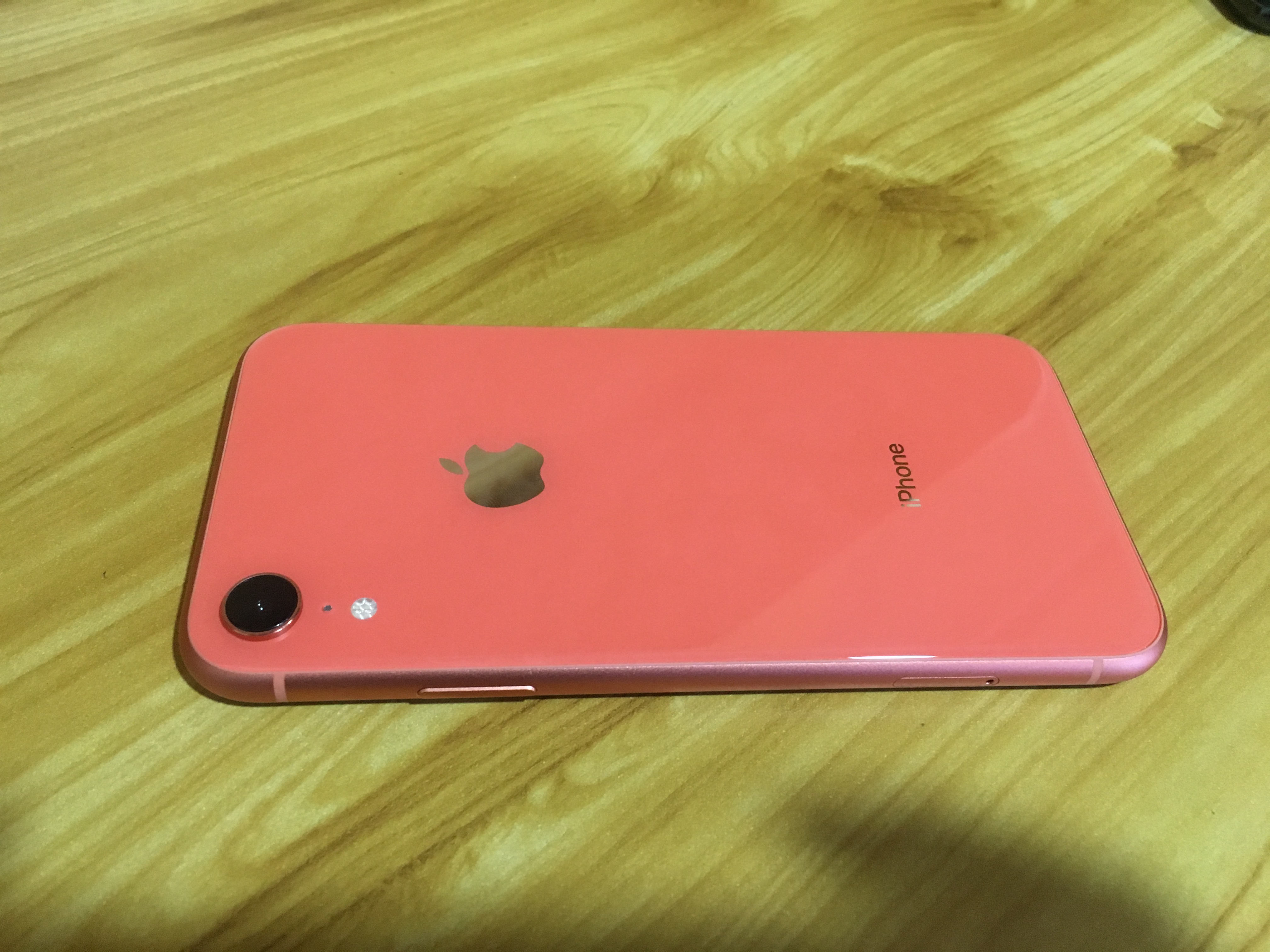 蘋果新品 iphonexr的顏值是否和我們想象中的一樣