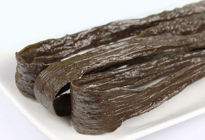 美食:黑豆腐皮,能预防骨质疏松,是最适合中老年食用的保健食材