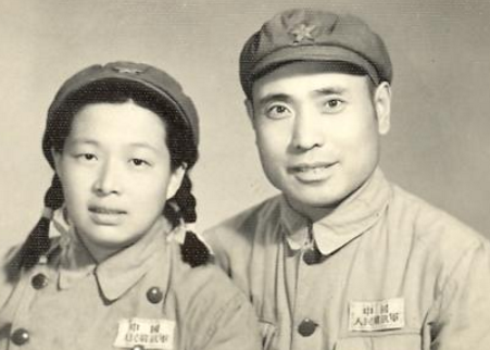 一二九是总兵力在五万时,他带着一万人加入,建国后成为大校军衔