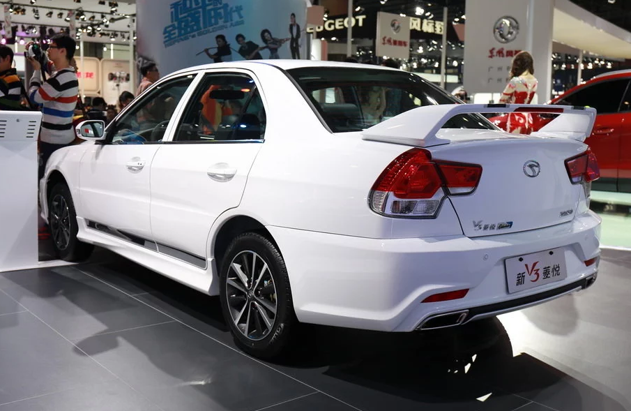 东南汽车-v3菱悦,很有档次的汽车,特别吸引眼球