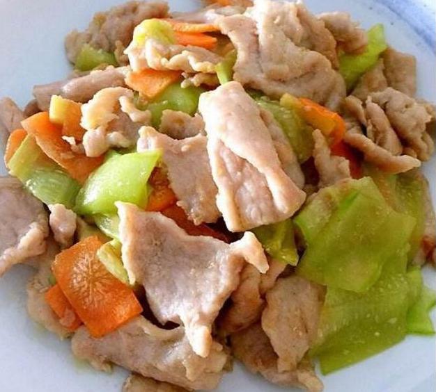 滑溜里脊,口味清香,肉片滑嫩,清爽适口,荤素搭配,非常的清香
