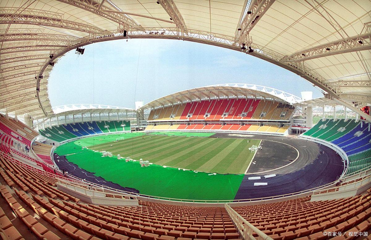 武汉体育中心,一个让运动爱好者心驰神往的地方!