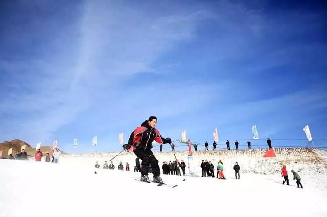 冬季滑雪去哪里,祁连山国际滑雪场等你来(附价目表)