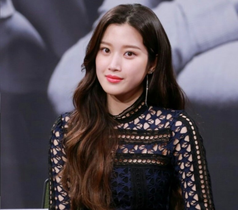 韩星文佳英 转载自百家号作者:老哥娱乐美图