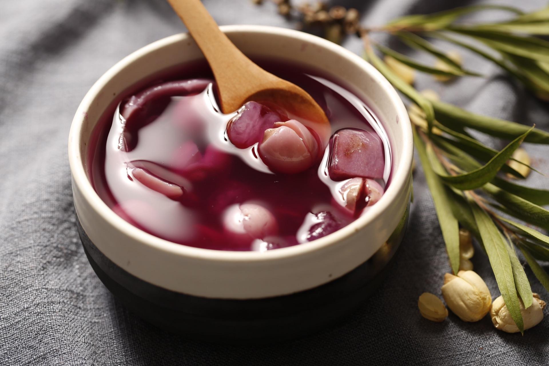 百合红酒煮苹果