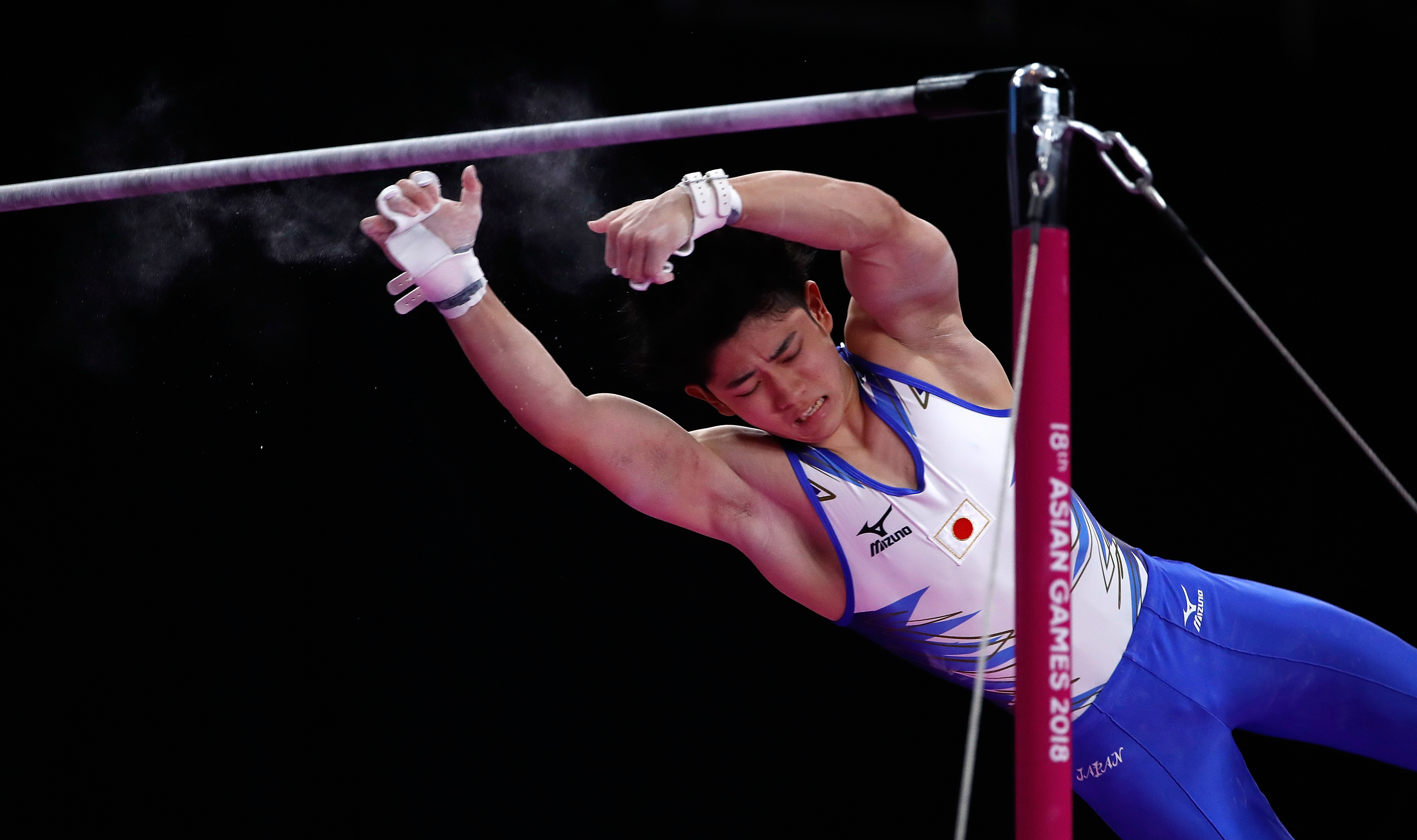 体操——中国台北选手唐嘉鸿获得男子单杠冠军