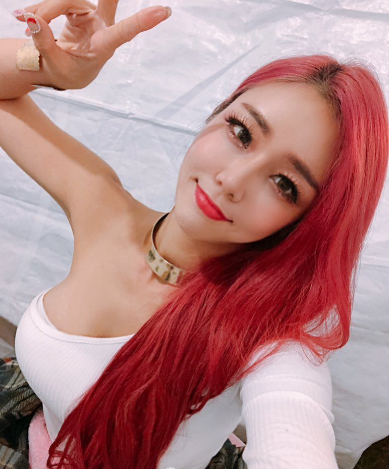 韩国的篮球拉拉队宝贝莎莎 火辣的身材 妖娆的曲线