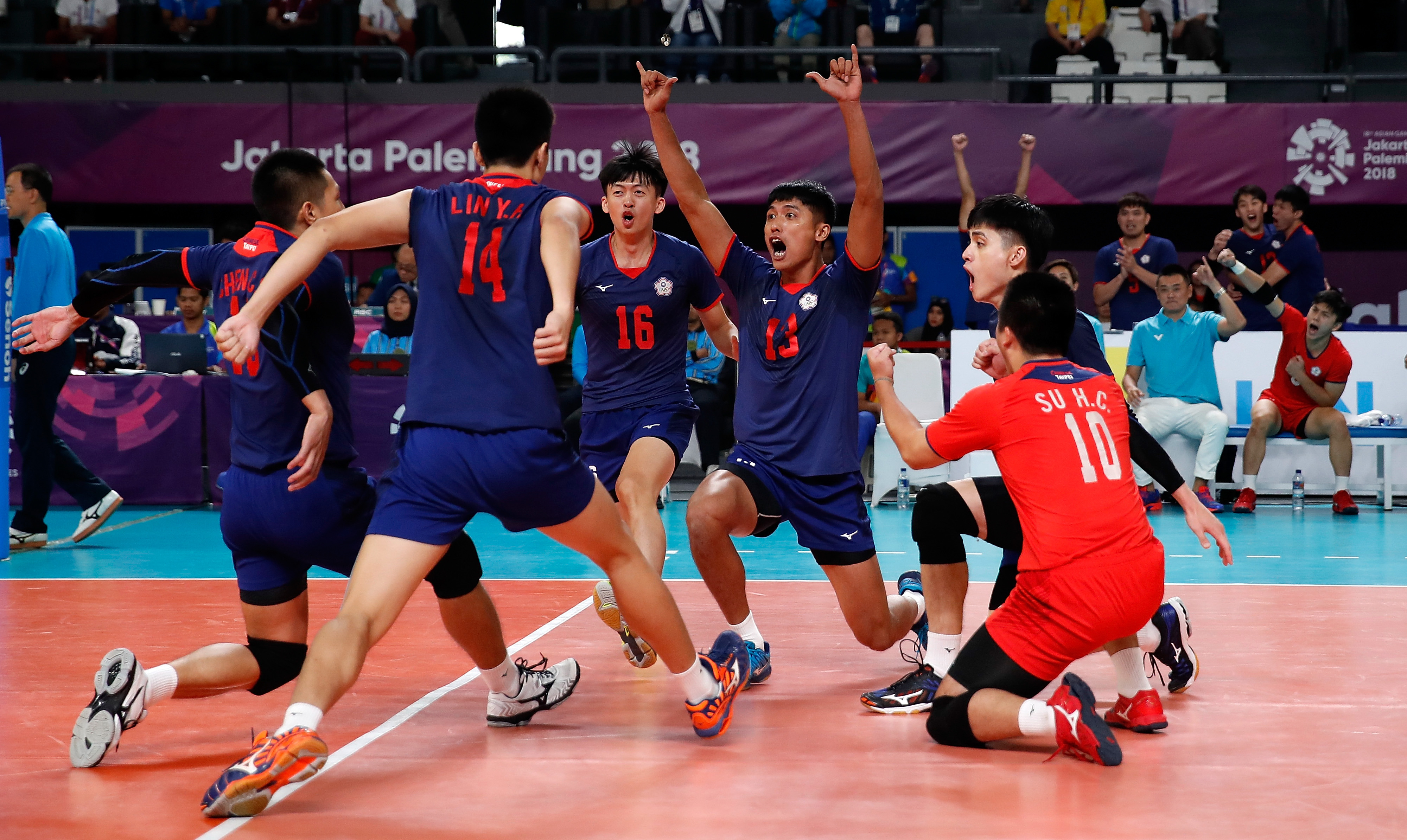 排球——中国台北队获得男排季军(2)