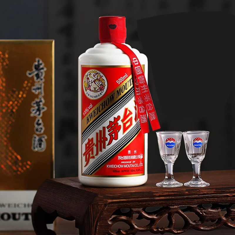 53度飞天贵州茅台酒,很上档次的茅台酒,三九天给家里囤7箱