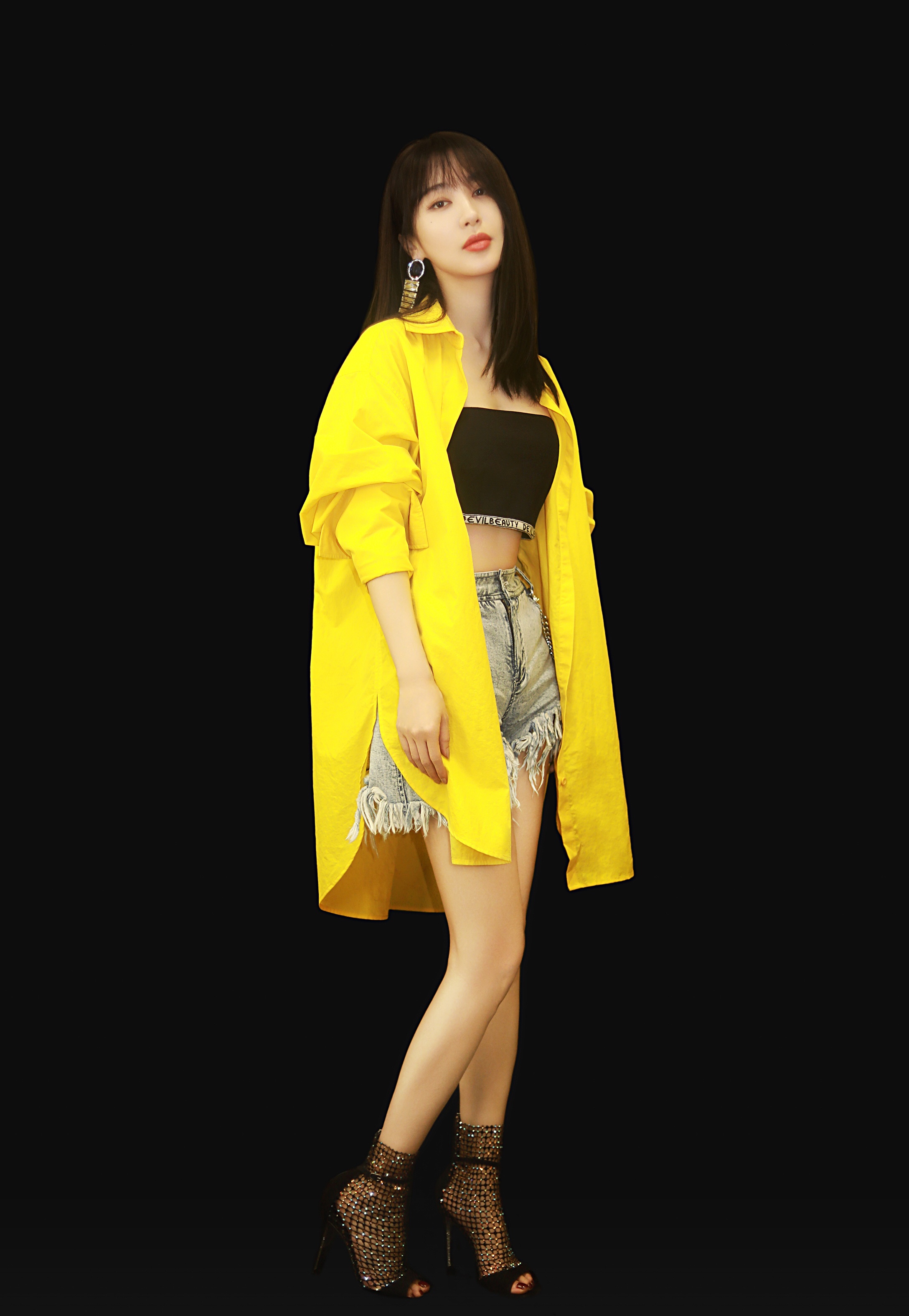 身材超棒 美如西施——李菲儿最新微博靓照