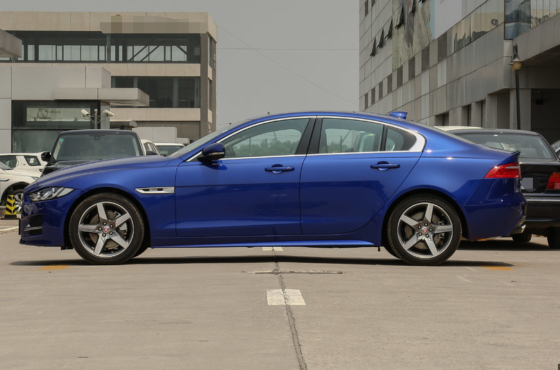 为大家带来一款捷豹xe的图注,高清大图