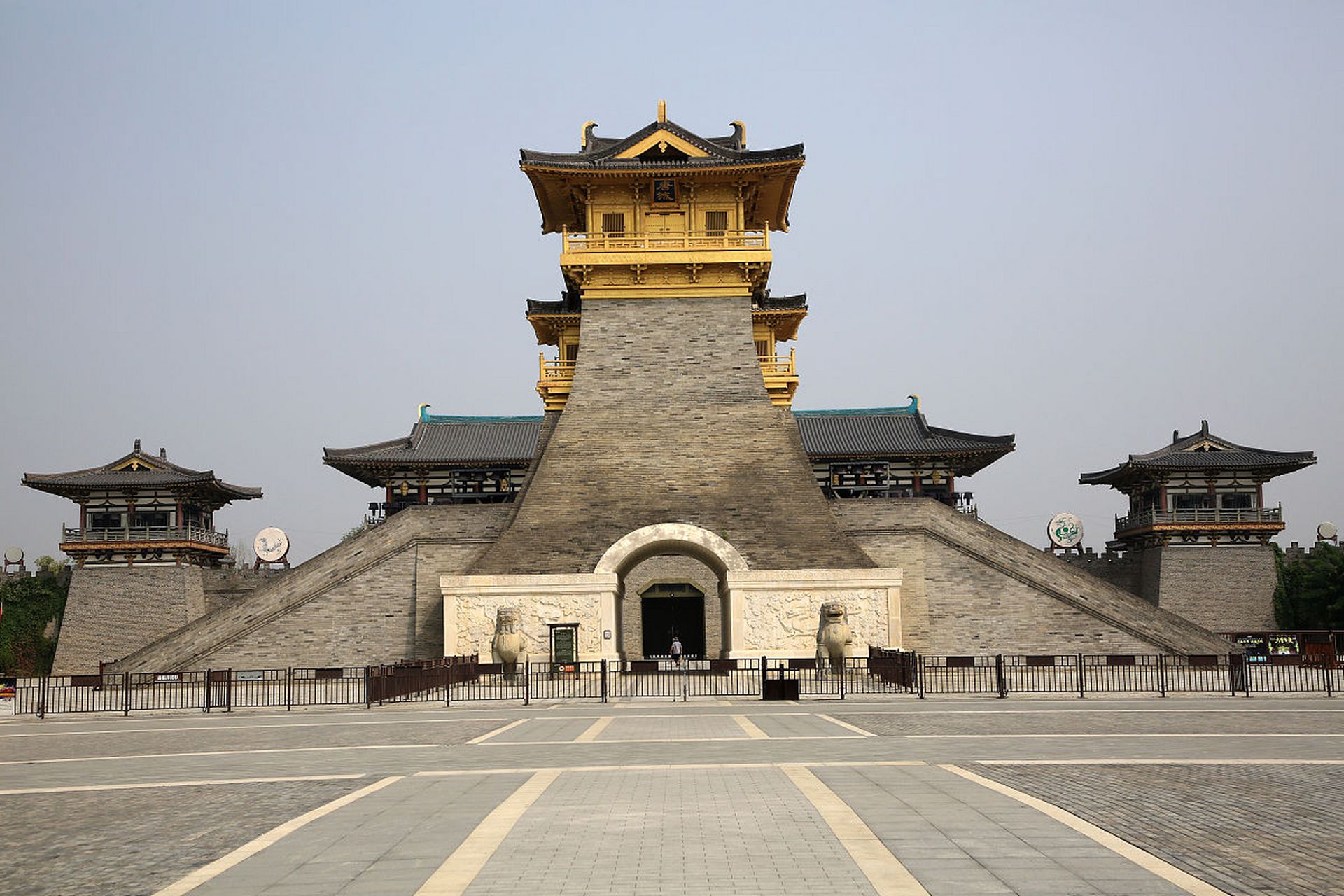 穿越时空的旅行# 邯郸丛台公园,位于中国河北省邯郸市,是一处充满