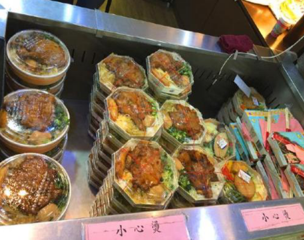 去台湾出差坐火车,便当的价格让我感动,尝了一口更是停不下来!