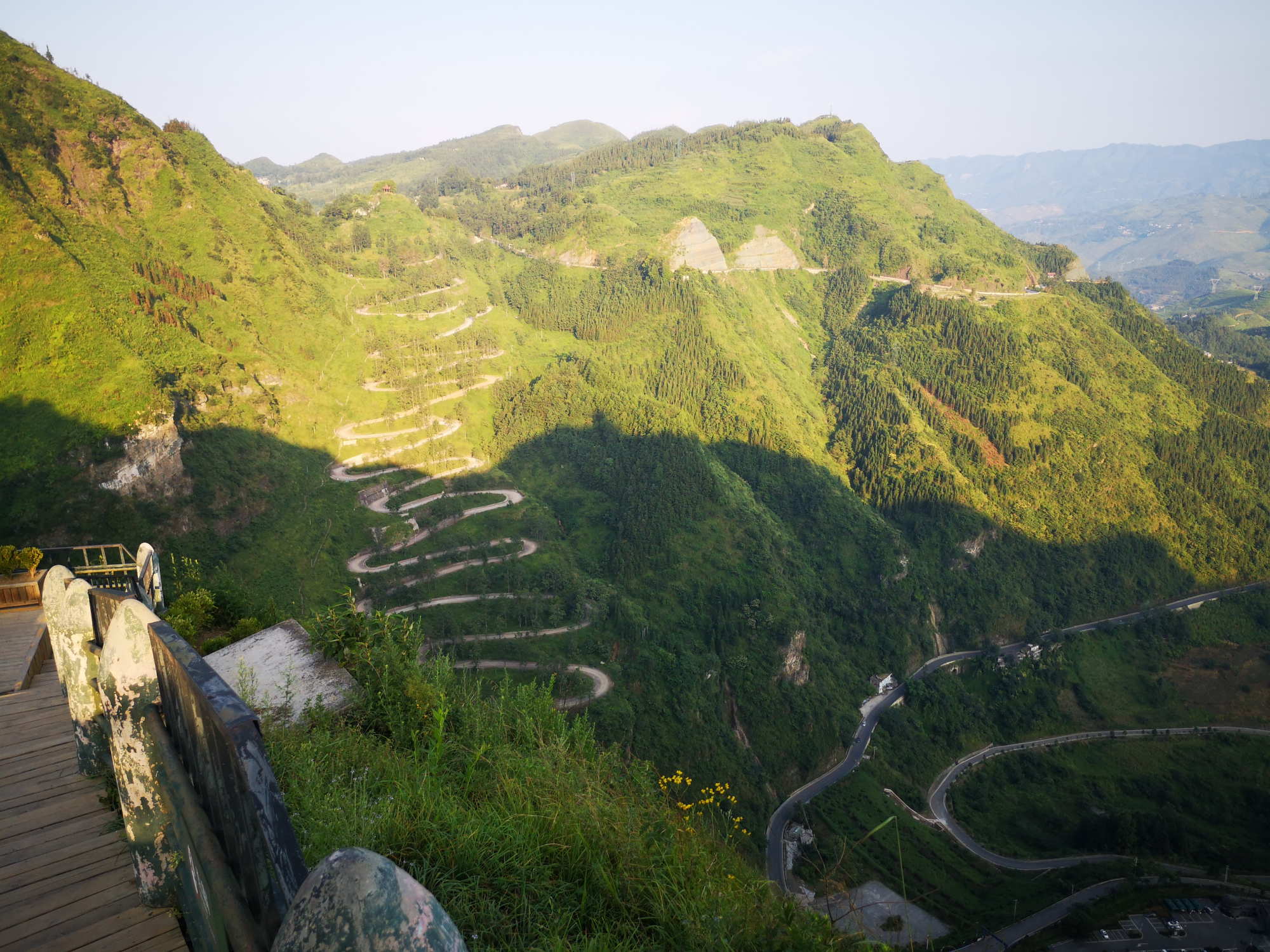 貴州網紅公路晴隆二十四道拐,中國最美的盤山公路,美爆了!