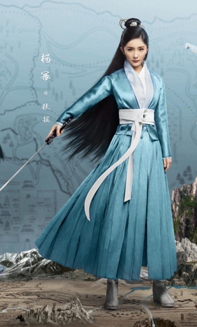 古装剧中的持剑美女:赵丽颖柔情,杨幂霸气,baby是来搞笑的?