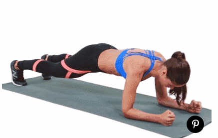 四肢不胖,肚腩却很大?8个虐腹动作,帮你多角度虐出马甲线