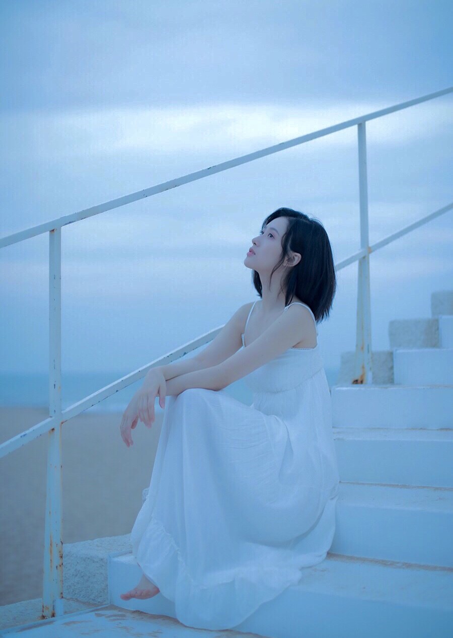 张新洁单曲全网发行  00后已出道 90后都在"控诉"时间太快了