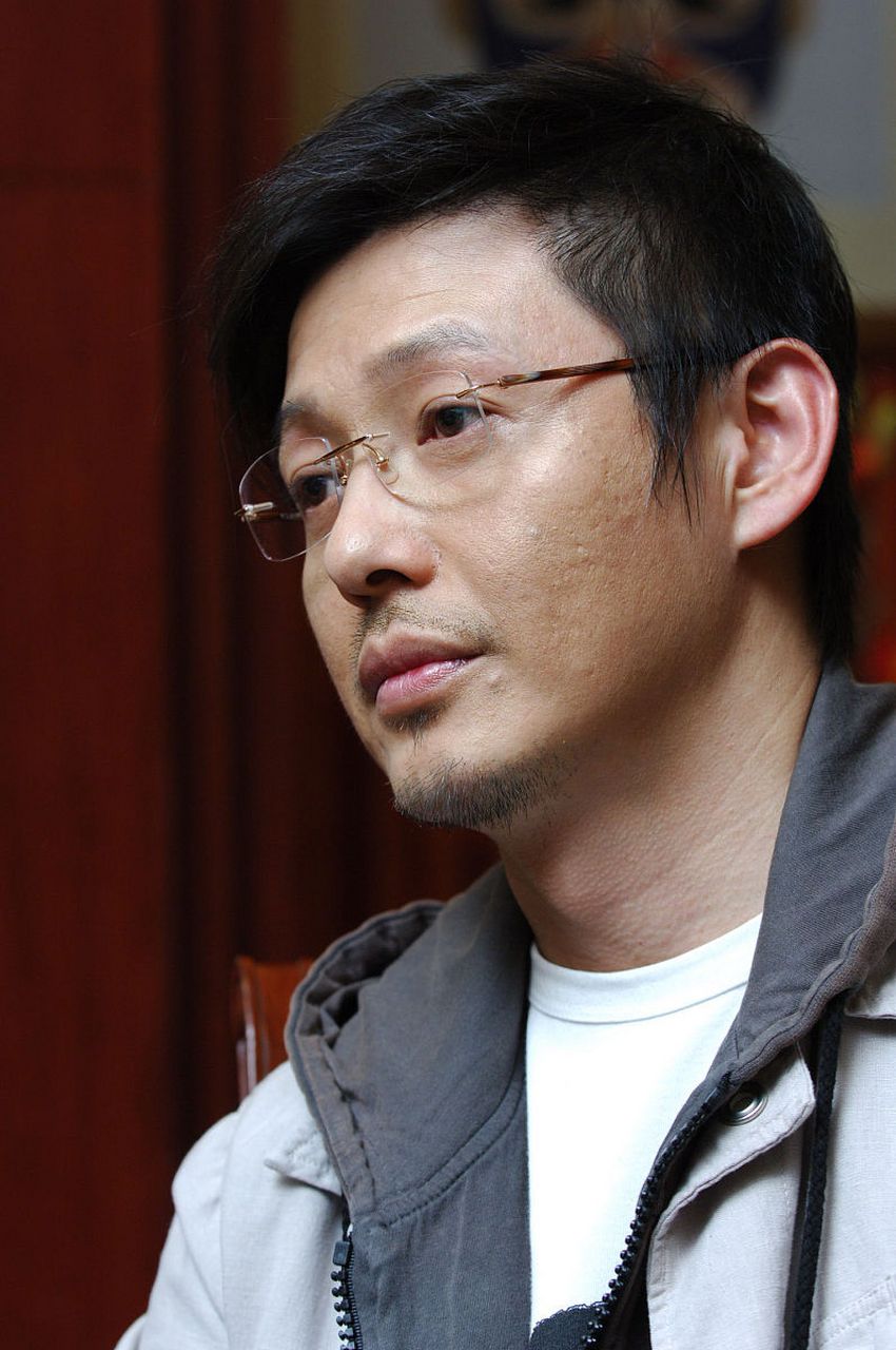 7月27号,陈创更新了自己的社交平台,直呼:来个九宫格瞅瞅!