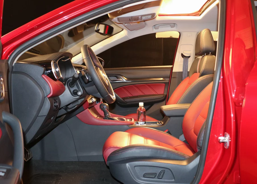 上汽集团-名爵6欣赏与分析