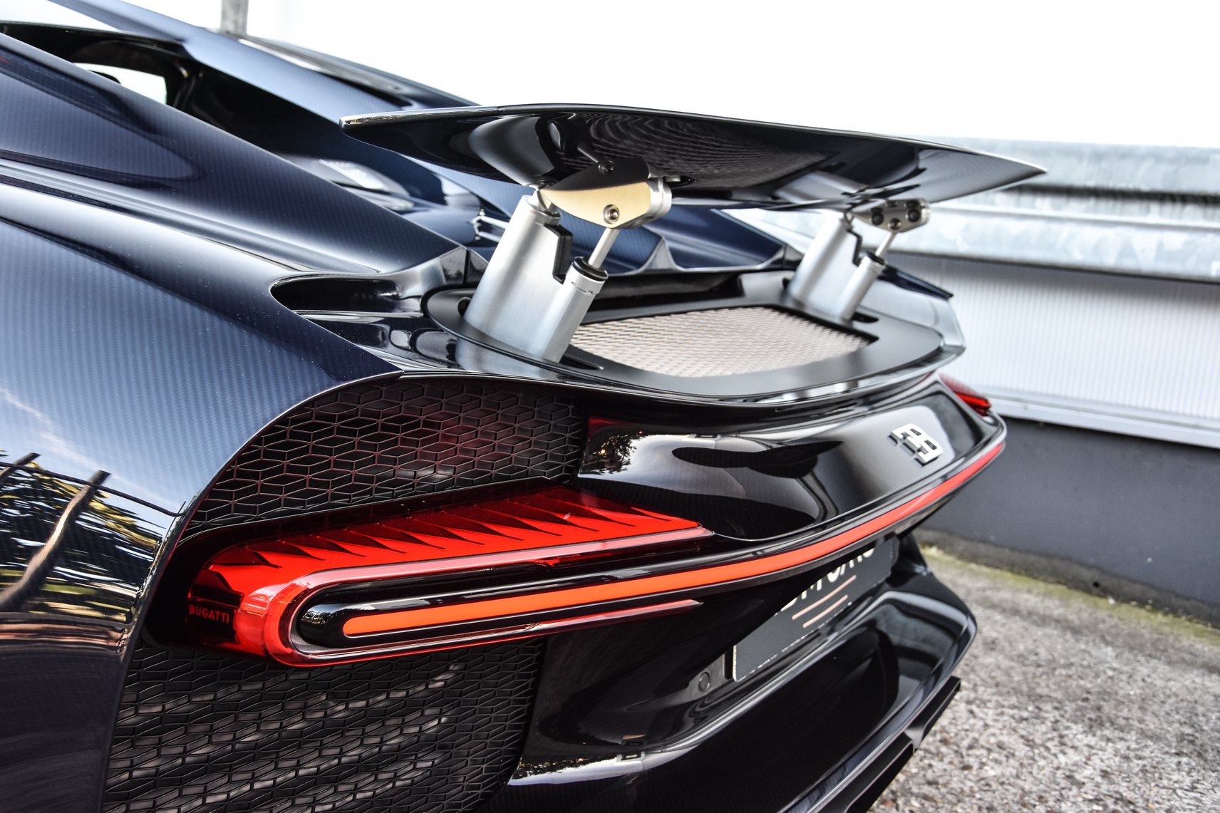 仪表盘 转载自百家号作者:摄影靓图