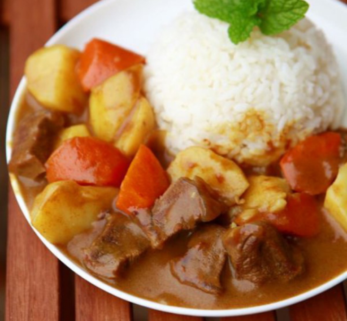 咖喱牛肉饭,可以快食的美味