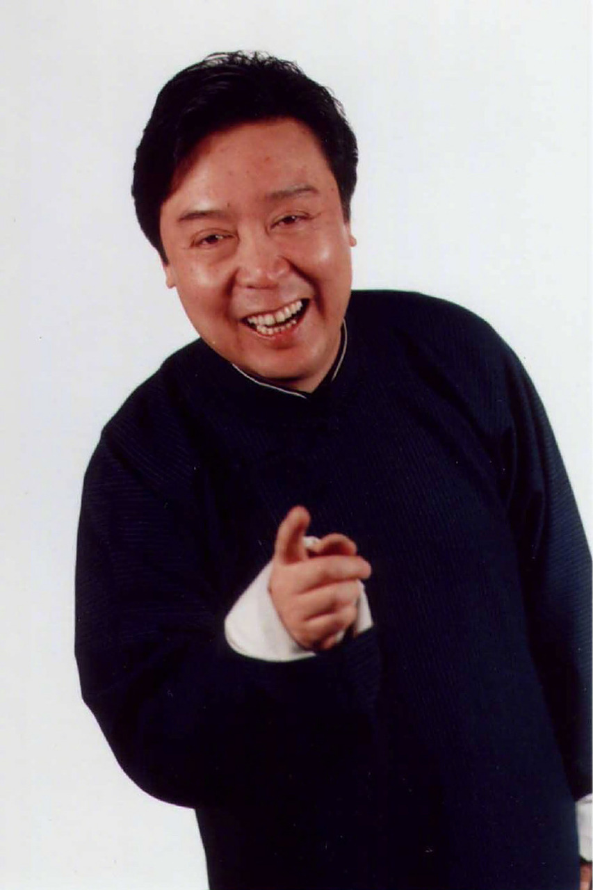 民国天津武清人师世元,1943年到营口市当工人,后流落街头,学唱太平