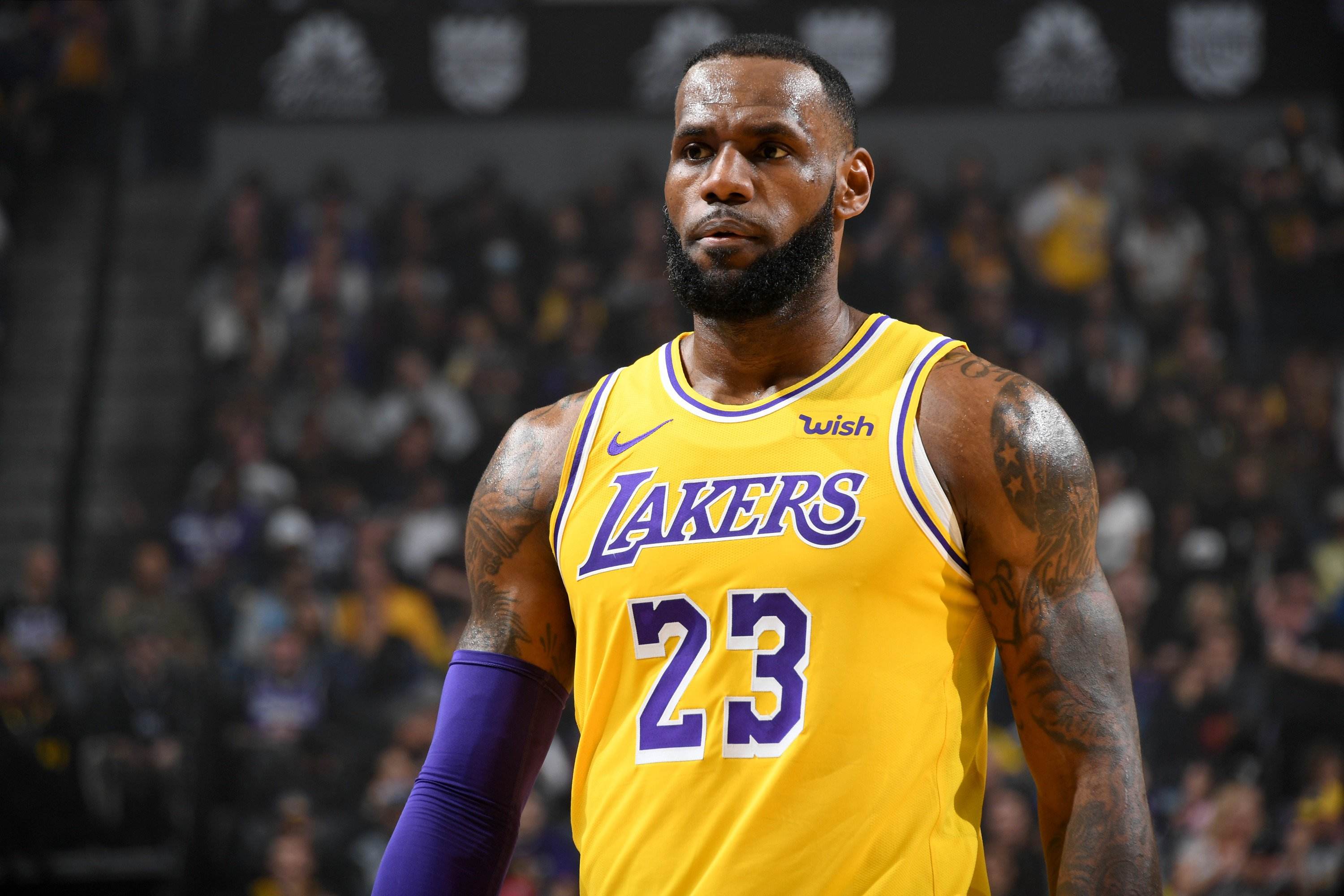 3567万美元 第三名:克里斯·保罗,3565万美元 第三名:勒布朗·詹姆斯