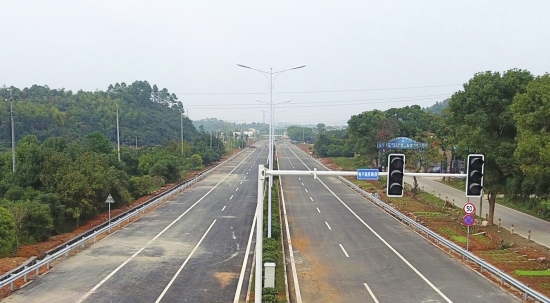 岳宁大道今起正式通车