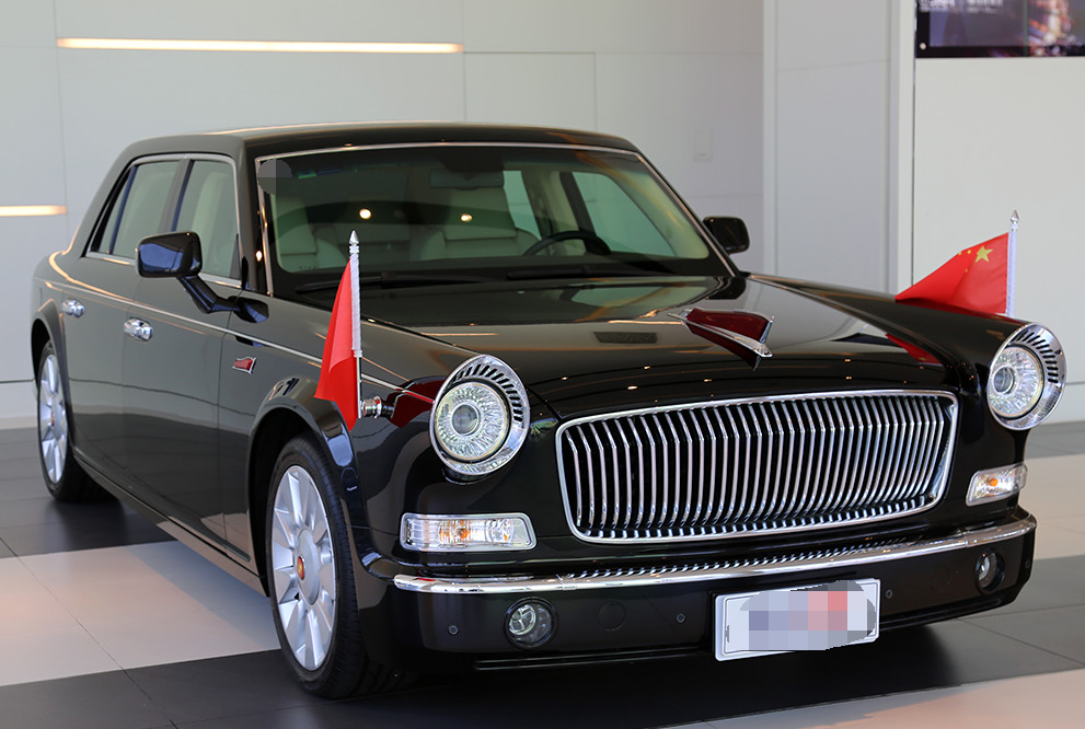 红旗l5的外观霸气十足,高颜值有气势,很受大家的欢迎