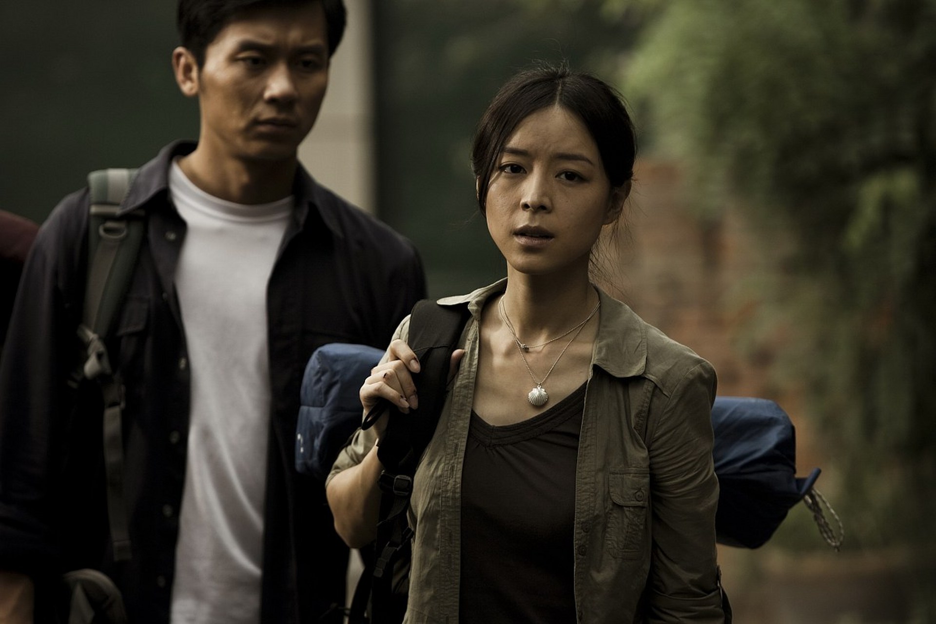 观看迷途电视剧,能够感受到剧中深刻的情感变化和复杂的人际关系.