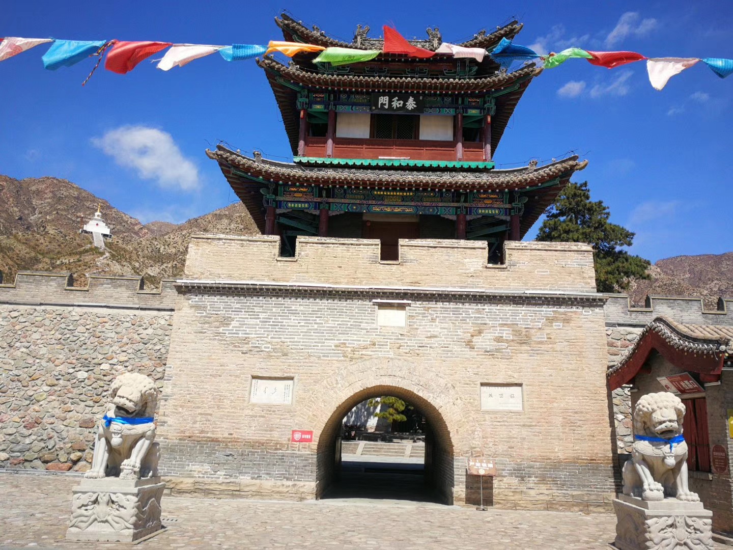 土默特右旗美岱召景象