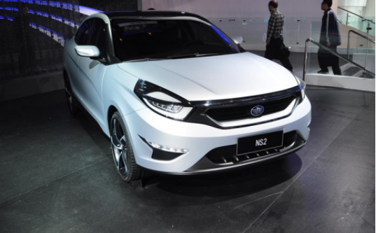 全新的夏利,亮相很成功,是很多人的情怀