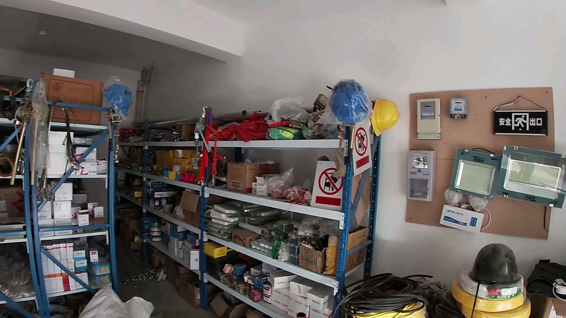 在新疆和田地区周边的县城开店需要多少钱