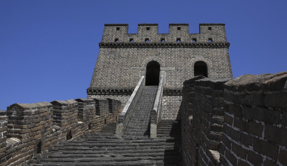 这里才是万里长城的精华段,其建筑特殊,游客少,外国人最爱来