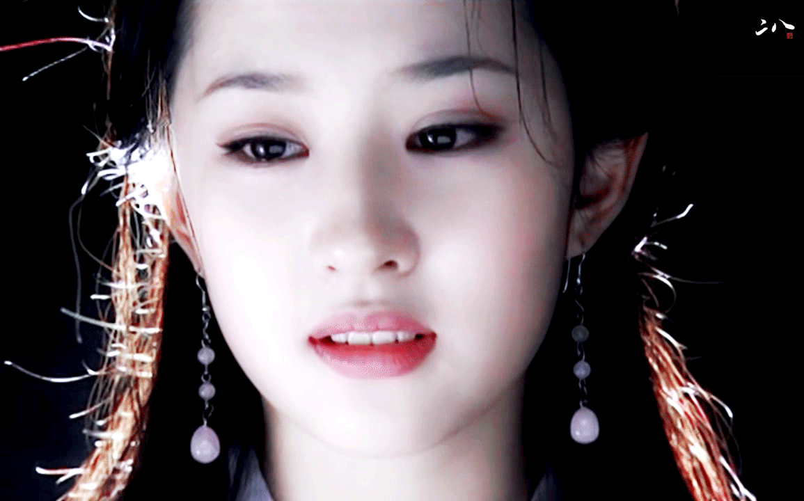 刘亦菲早年赵灵儿,王语嫣,小龙女三个古装角色就奠定了"仙女姐姐"