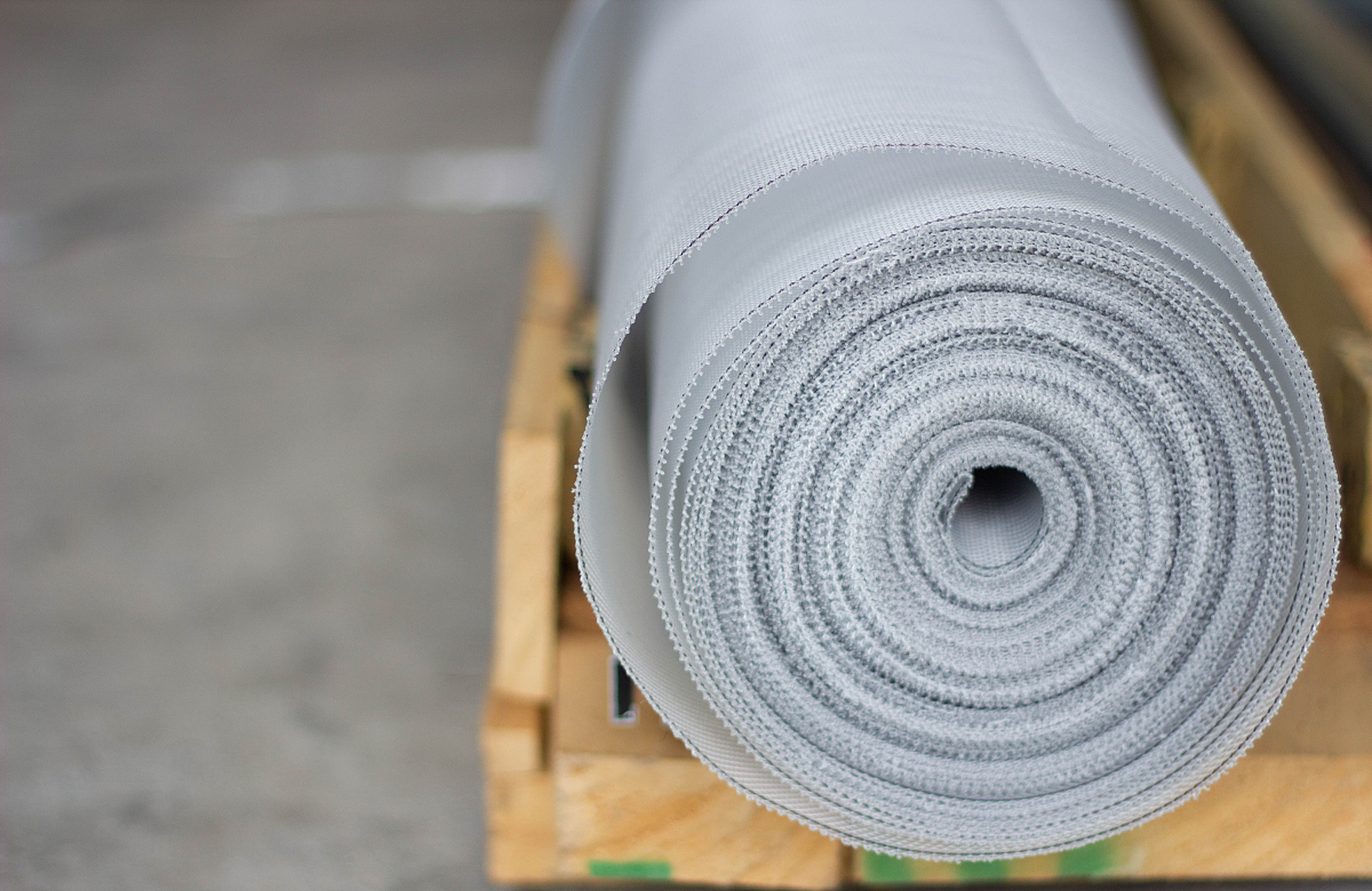 摘要:  玻璃纤维隔音棉常用作隔音材料,但关于其对人体是否有害的问题