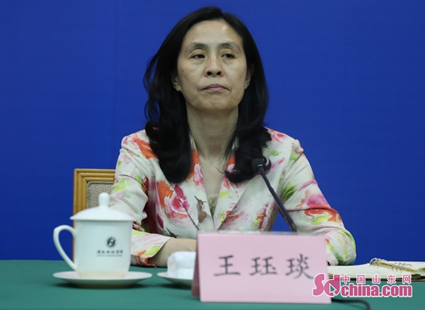 人民银行济南分行党委委员,工会主任王珏琰