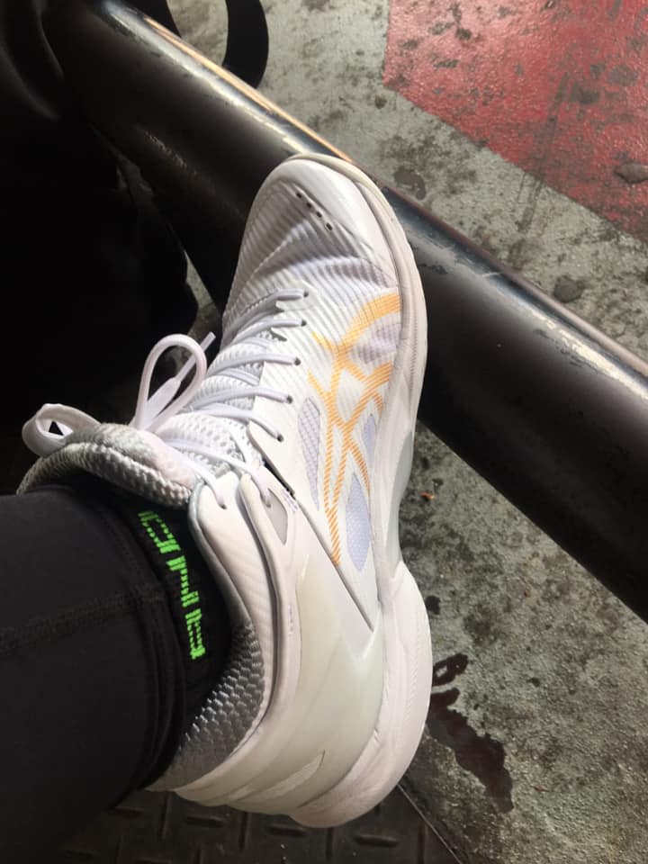 亚瑟士篮球鞋asics gelburst 24评测