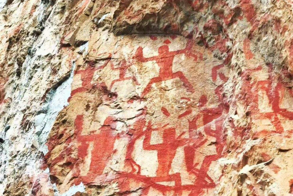 将军崖岩画的图像以抽象为其特征,比具象的图像更难释读