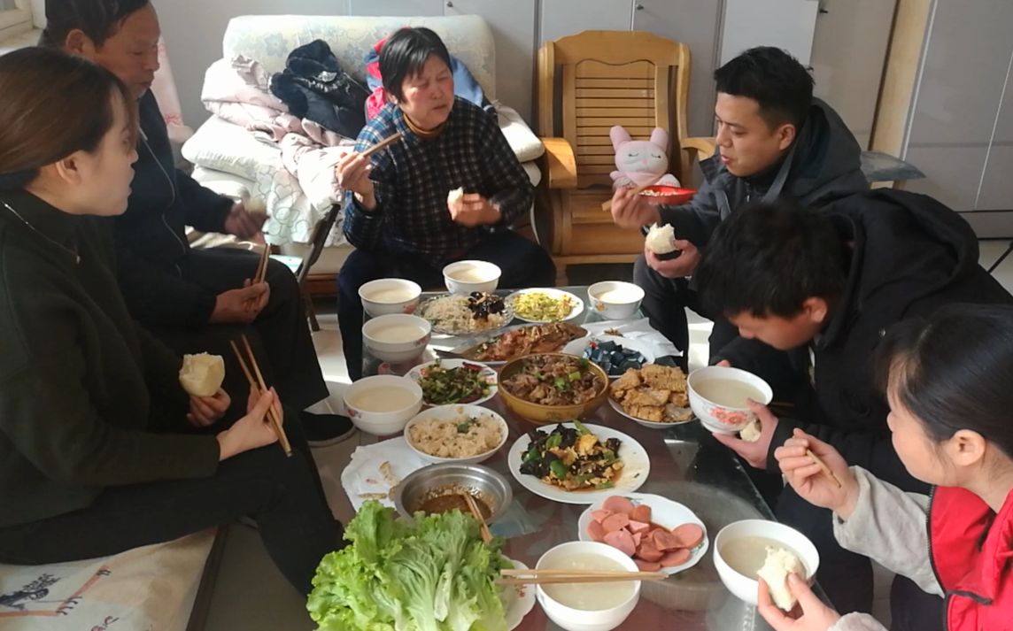 农村过年,常说的10句客套话,千万别当真,不然闹笑话