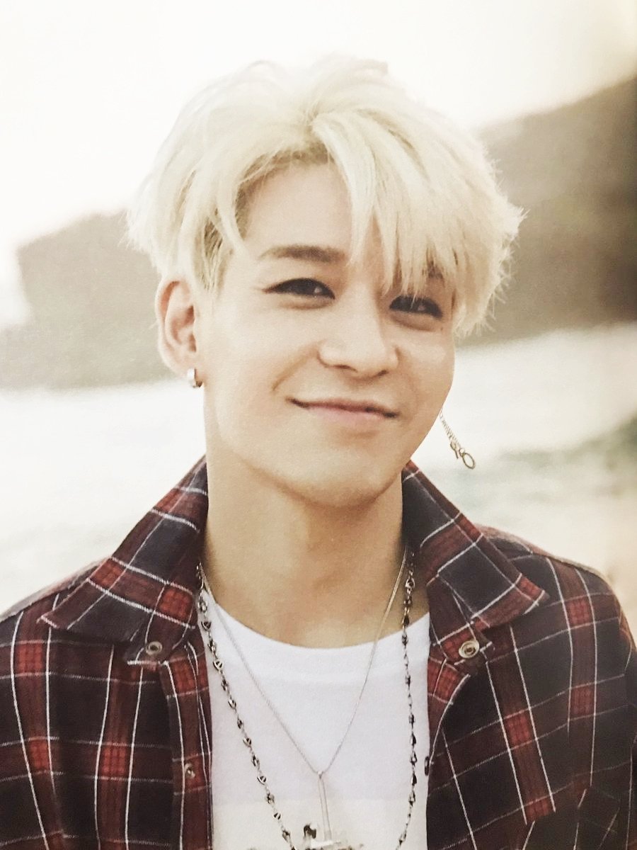 水晶男孩姜成勋,再次向粉丝们道歉,yg确认他将缺席10月份演唱会