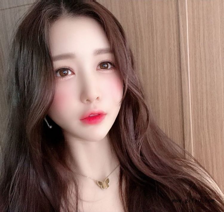 gif出处番号吧 妹子图 正文 不仅拥有完美的极品颜值,逆天的身材也是