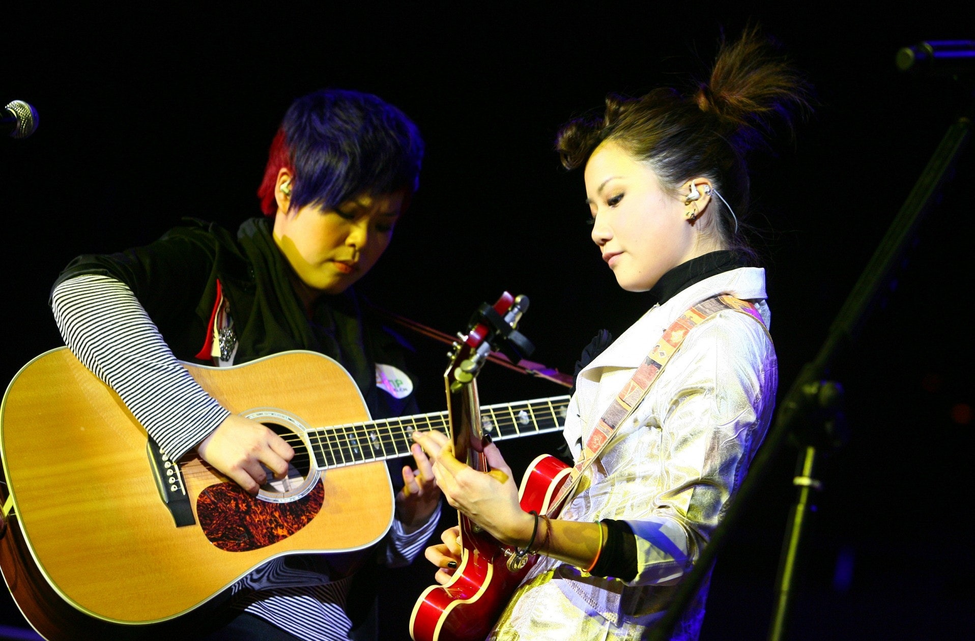 卢凯彤坠楼离世,至友林二汶首次回应"我现在也觉得这不是真的"