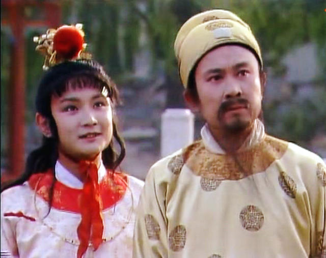 大观园落成,贾政为何携宝玉参观?背后展现浓浓父爱